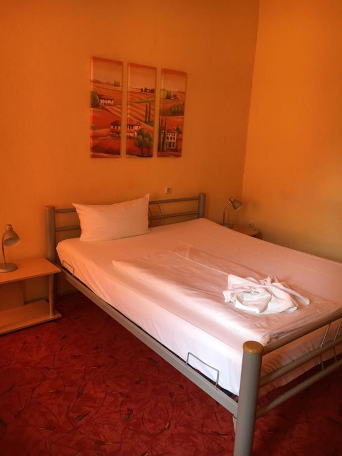 Hotel Pension Streuhof Berlin Eksteriør billede